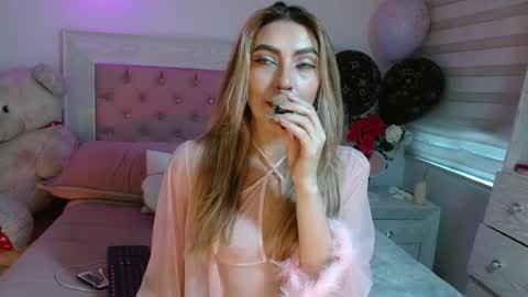 Snapshot of ayleen_m chatting on August 1, 2026, 11:09 am AYLEEN online show from August 1, 2026, 11:09 am