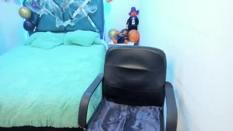 Snapshot of aylin_diazz chatting on October 27, 2025, 1:48 pm Aylin online show from October 27, 2025, 1:48 pm