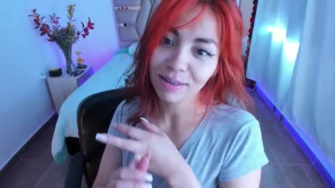 Snapshot of aylin_diazz chatting on November 29, 2025, 2:20 pm Aylin online show from November 29, 2025, 2:20 pm