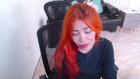 Snapshot of aylin_diazz chatting on August 4, 2026, 6:43 pm Aylin online show from August 4, 2026, 6:43 pm
