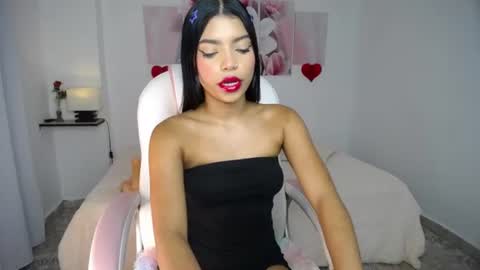 Snapshot of aylin_ross_ chatting on June 18, 2026, 4:13 am aylin_ross_ online show from June 18, 2026, 4:13 am