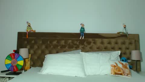 Aylin online show from November 14, 2025, 5:06 am