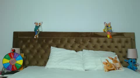 Aylin online show from January 7, 2026, 3:53 am