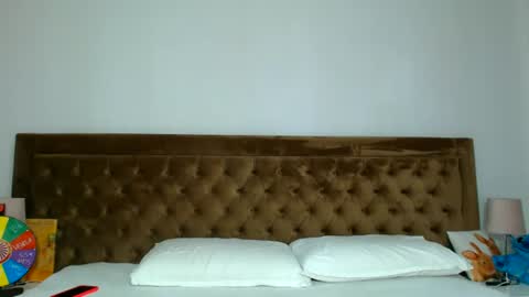 Snapshot of aylinhoney chatting on June 21, 2026, 5:54 am Aylin online show from June 21, 2026, 5:54 am