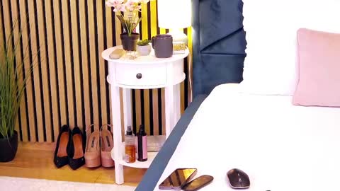 AylinRosee online show from April 21, 2026, 2:48 am