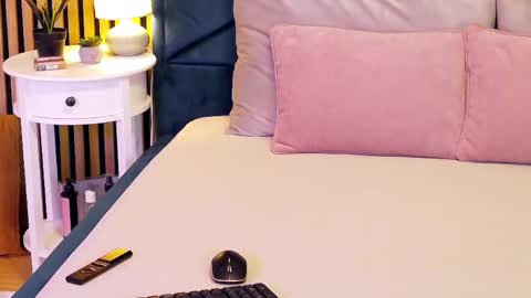 AylinRosee online show from April 23, 2026, 2:46 am