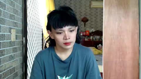 aymkyline online show from May 8, 2026, 2:06 am