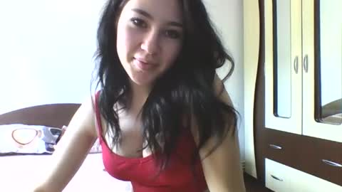 Snapshot of ayra_cassie chatting on August 7, 2026, 1:13 pm Ayra online show from August 7, 2026, 1:13 pm