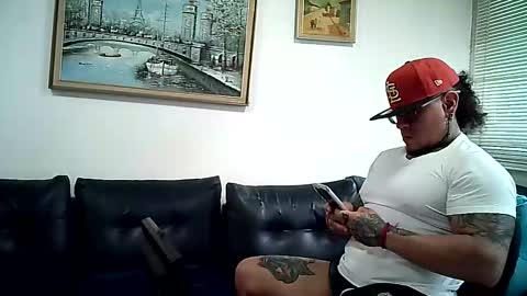 Ayrton naffah2 online show from February 24, 2026, 8:51 pm