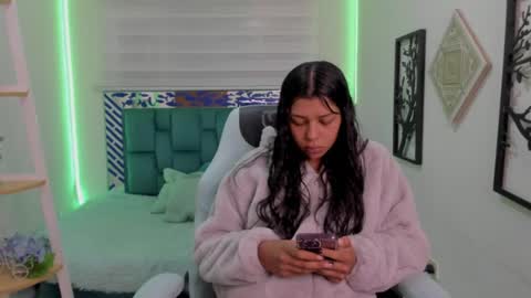 Snapshot of aysha_winxs chatting on August 1, 2026, 7:57 pm Aysha online show from August 1, 2026, 7:57 pm