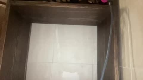 Snapshot of ayshekisskitty chatting on January 6, 2025, 10:47 pm ViktoranMary online show from January 6, 2025, 10:47 pm