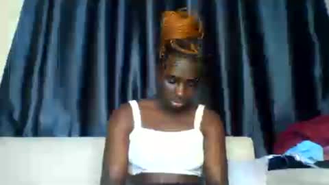 Snapshot of azaelia_iris chatting on July 10, 2026, 9:12 am azaelia_iris online show from July 10, 2026, 9:12 am