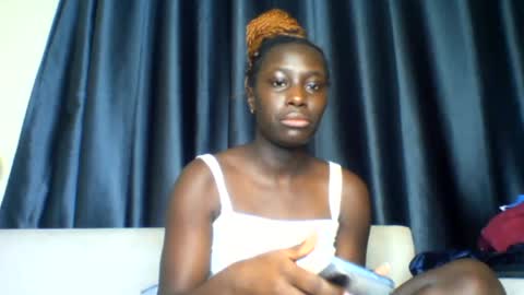 Snapshot of azaelia_iris chatting on July 25, 2026, 8:01 am azaelia_iris online show from July 25, 2026, 8:01 am