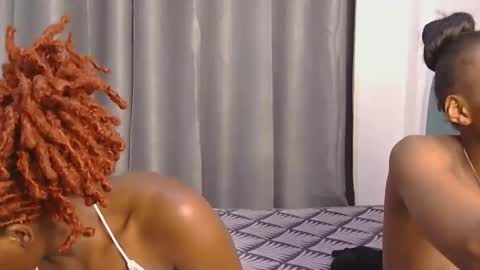 Snapshot of azalea46 chatting on May 3, 2026, 5:13 am Azalea online show from May 3, 2026, 5:13 am