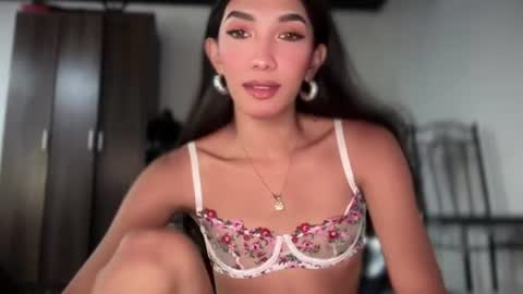 Snapshot of azalea_cum69 chatting on June 11, 2026, 2:53 am azalea_cum69 online show from June 11, 2026, 2:53 am