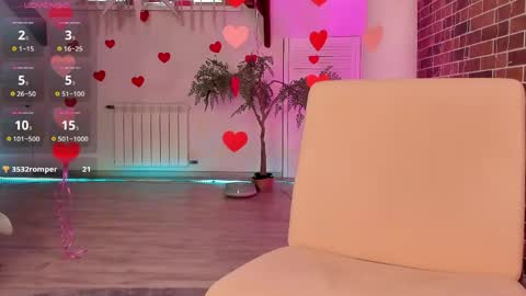azaliaswallows online show from May 8, 2026, 12:43 pm