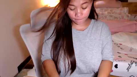 Lina online show from October 16, 2025, 3:51 am