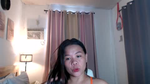 Lina online show from June 27, 2026, 3:22 am