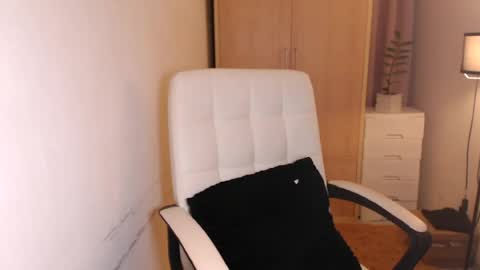 Lina online show from July 7, 2026, 10:52 am