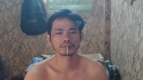 Snapshot of azn_philip chatting on February 4, 2026, 6:25 pm Philip online show from February 4, 2026, 6:25 pm
