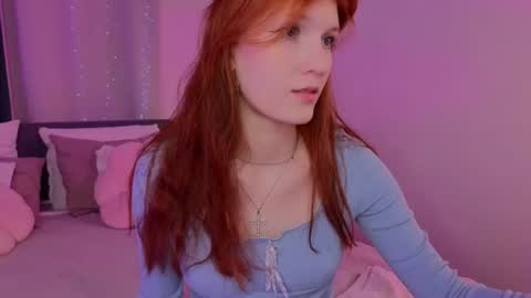 Snapshot of azoze1 chatting on June 24, 2026, 9:25 pm Zoe online show from June 24, 2026, 9:25 pm