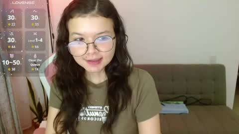 Snapshot of azu_chan chatting on May 26, 2026, 12:50 am Azu online show from May 26, 2026, 12:50 am