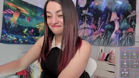 Azucena R online show from December 21, 2024, 3:09 pm