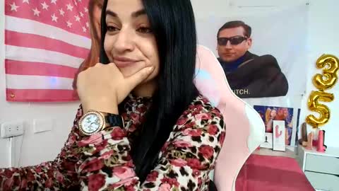 Snapshot of azucenaxxxgp chatting on May 21, 2026, 3:30 pm Azucena R online show from May 21, 2026, 3:30 pm