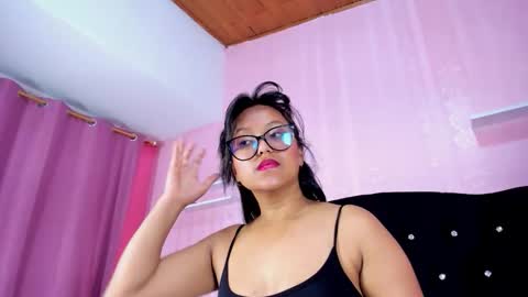 Snapshot of azul_moon chatting on November 12, 2025, 4:57 am azul_moon online show from November 12, 2025, 4:57 am