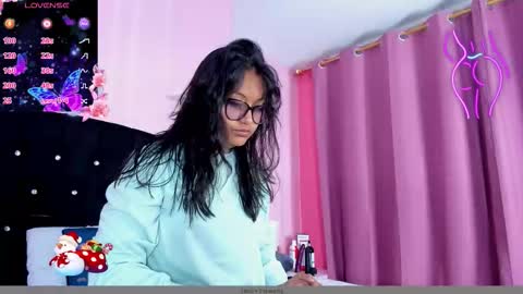 Snapshot of azul_moon chatting on December 14, 2025, 4:07 am azul_moon online show from December 14, 2025, 4:07 am