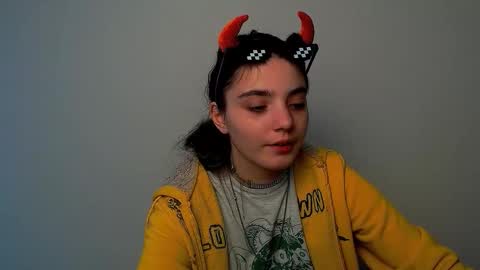 azumi_chan_ online show from October 12, 2025, 1:32 pm