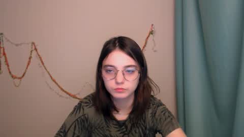 azumi_chan_ online show from February 7, 2026, 3:49 pm