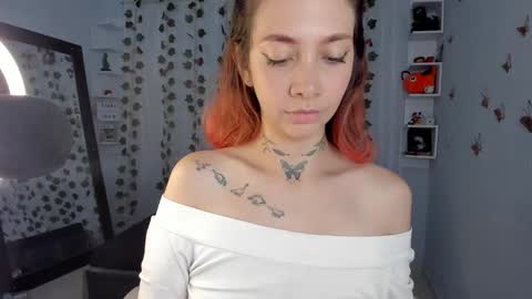 Snapshot of azumi_saan chatting on October 8, 2025, 2:42 am azumi saan online show from October 8, 2025, 2:42 am