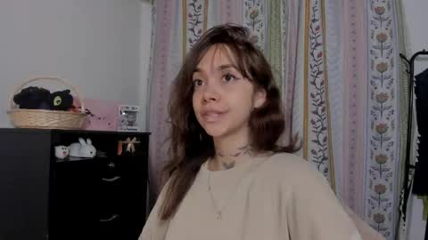 Snapshot of azumi_saan chatting on May 15, 2026, 2:40 am azumi saan online show from May 15, 2026, 2:40 am