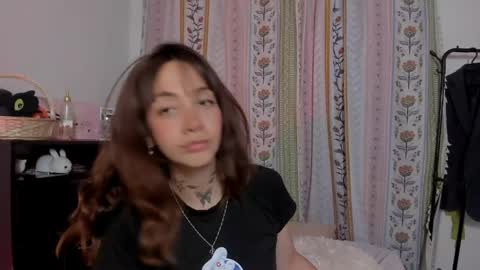 Snapshot of azumi_saan chatting on May 27, 2026, 2:19 am azumi saan online show from May 27, 2026, 2:19 am