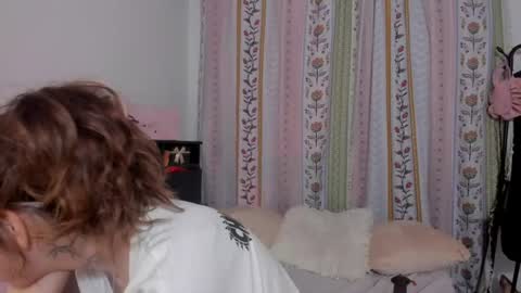 Snapshot of azumi_saan chatting on June 30, 2026, 4:35 am azumi saan online show from June 30, 2026, 4:35 am