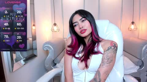 Azura online show from February 1, 2025, 1:44 am