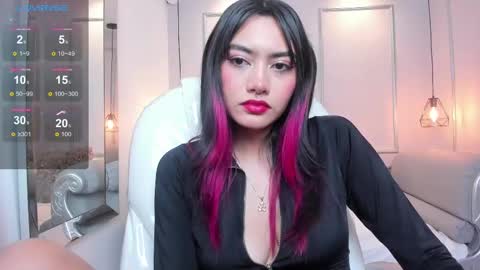 Azura online show from February 17, 2025, 8:58 pm