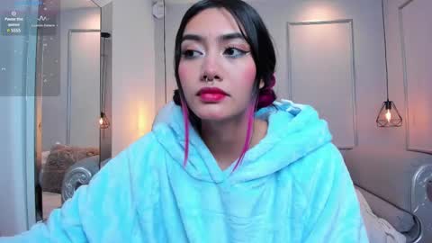 Azura online show from March 10, 2025, 7:29 pm