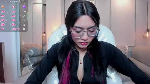 Azura online show from October 8, 2025, 7:22 pm