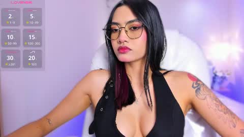 Snapshot of azurakindong chatting on June 11, 2026, 8:07 pm Azura online show from June 11, 2026, 8:07 pm