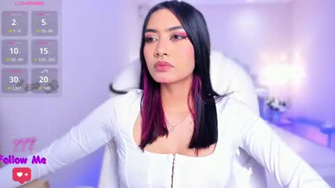 Snapshot of azurakindong chatting on June 19, 2026, 8:12 pm Azura online show from June 19, 2026, 8:12 pm