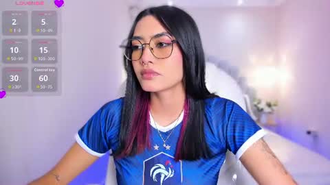 Snapshot of azurakindong chatting on June 22, 2026, 7:33 pm Azura online show from June 22, 2026, 7:33 pm