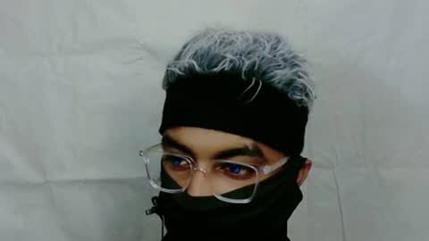 Snapshot of azurephantom chatting on June 19, 2026, 9:29 pm azurephantom online show from June 19, 2026, 9:29 pm