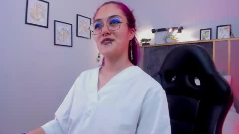 Azurra  online show from May 1, 2026, 9:08 pm
