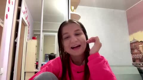 Snapshot of azzieheberly chatting on July 12, 2026, 5:04 pm Niki online show from July 12, 2026, 5:04 pm