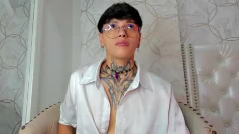 Snapshot of b3k_afrodict chatting on July 25, 2026, 3:59 am Anny online show from July 25, 2026, 3:59 am