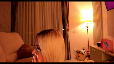 Snapshot of baaaybeee chatting on January 29, 2025, 9:28 pm Alessia online show from January 29, 2025, 9:28 pm