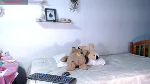 Snapshot of babby_swet chatting on May 22, 2026, 12:11 pm babby_swet online show from May 22, 2026, 12:11 pm