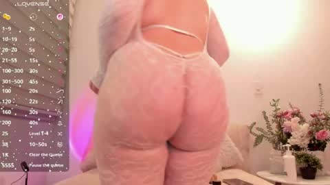 Snapshot of babe_sophiee1 chatting on May 30, 2026, 5:15 am babe_sophiee1 online show from May 30, 2026, 5:15 am